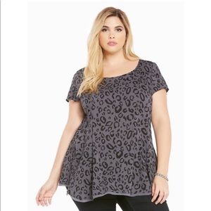 🛍2 for $20 🛍 Torrid Leopard Print Challis Tunic Top